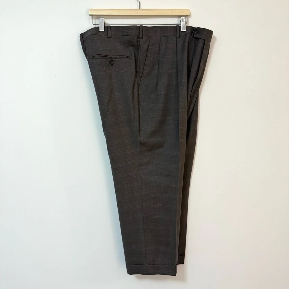 Burberry London Kensington Plaid Wool & Silk 2-Piece Suit – 46R / 42 Waist